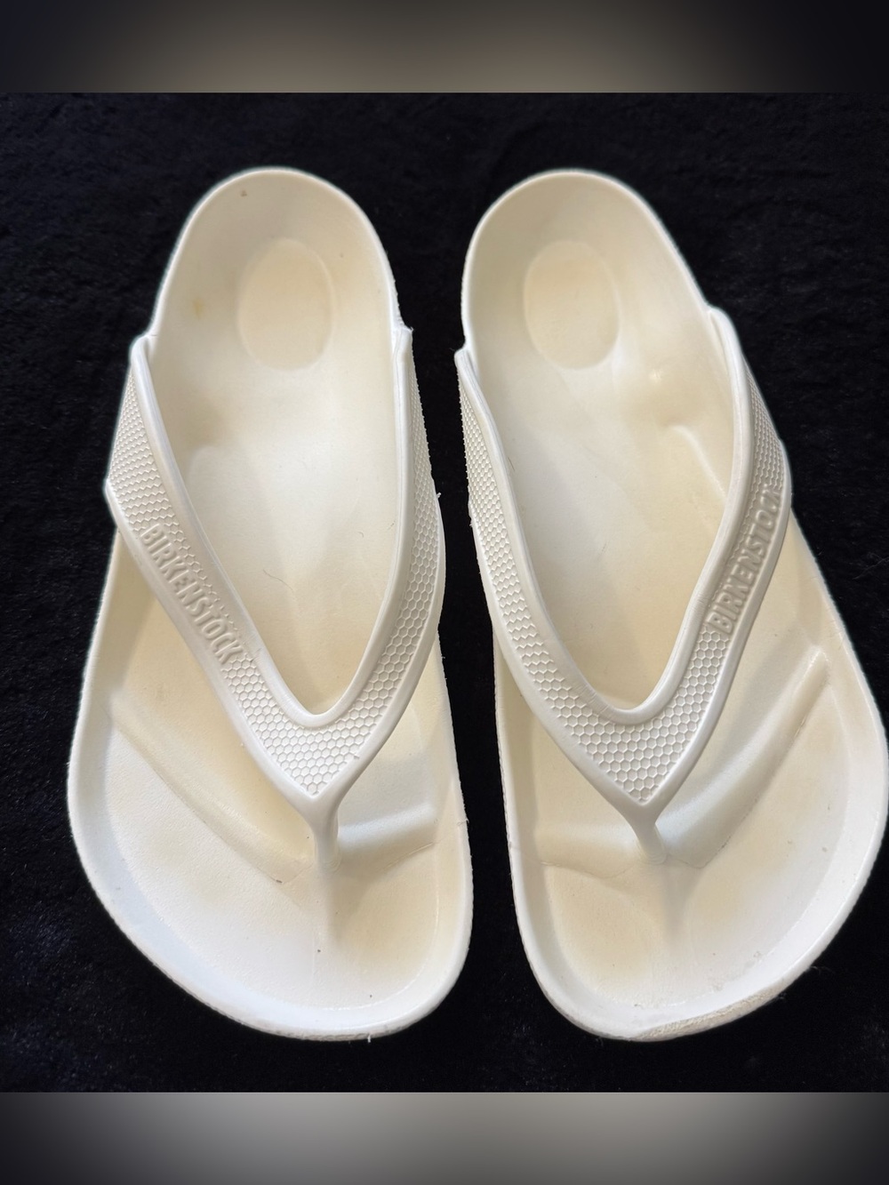 Birkenstock Honolulu White Thong Slip-On Sandals Rubber Upper US 7 M